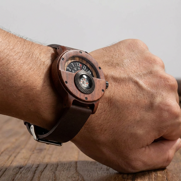 Krzysztof - Orologio Da Tavolo Con Quadrante a Bussola In Legno