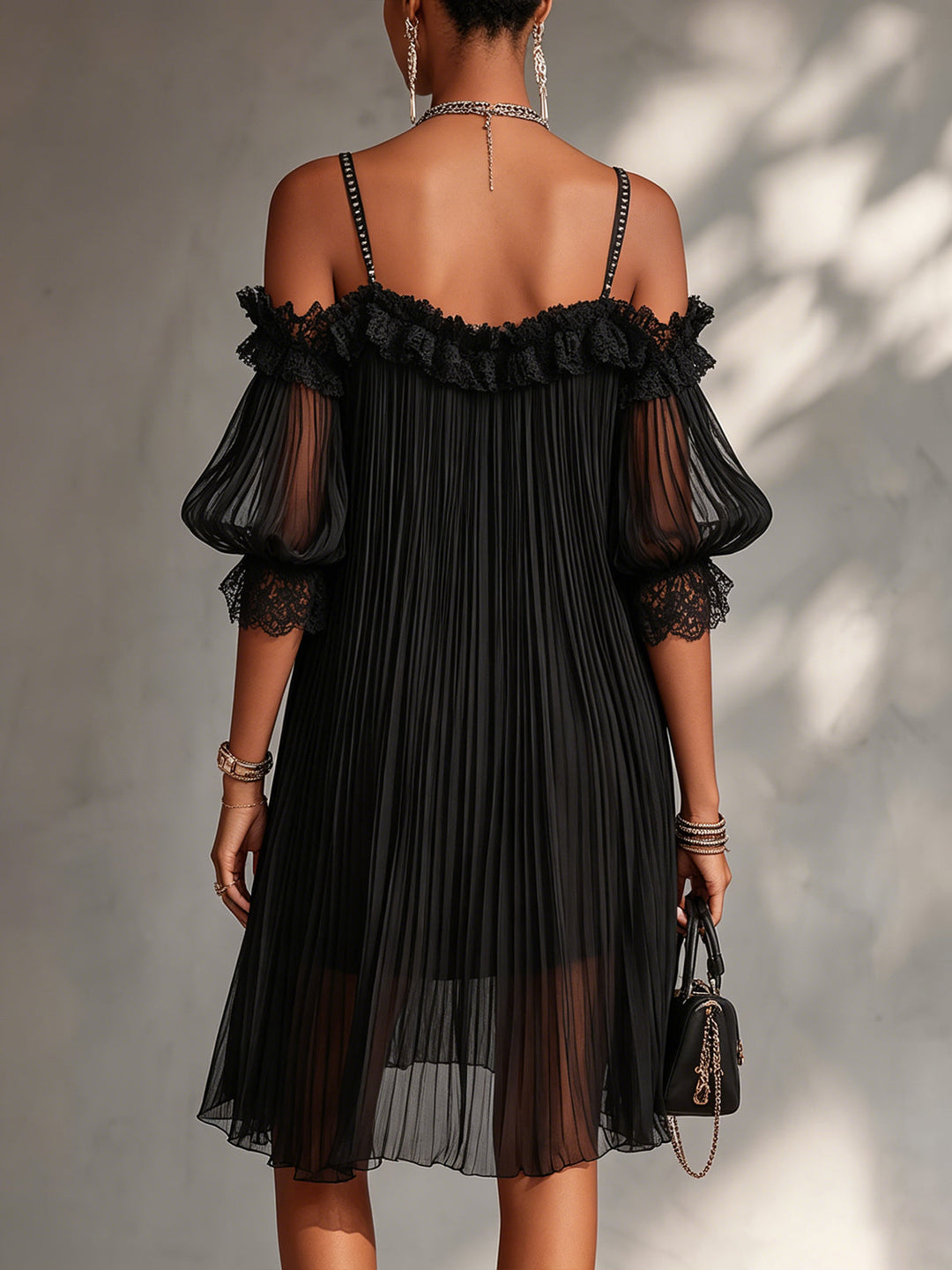 Silija - Abito Mini in Chiffon Con Spalle Scoperte e Bordi in Pizzo