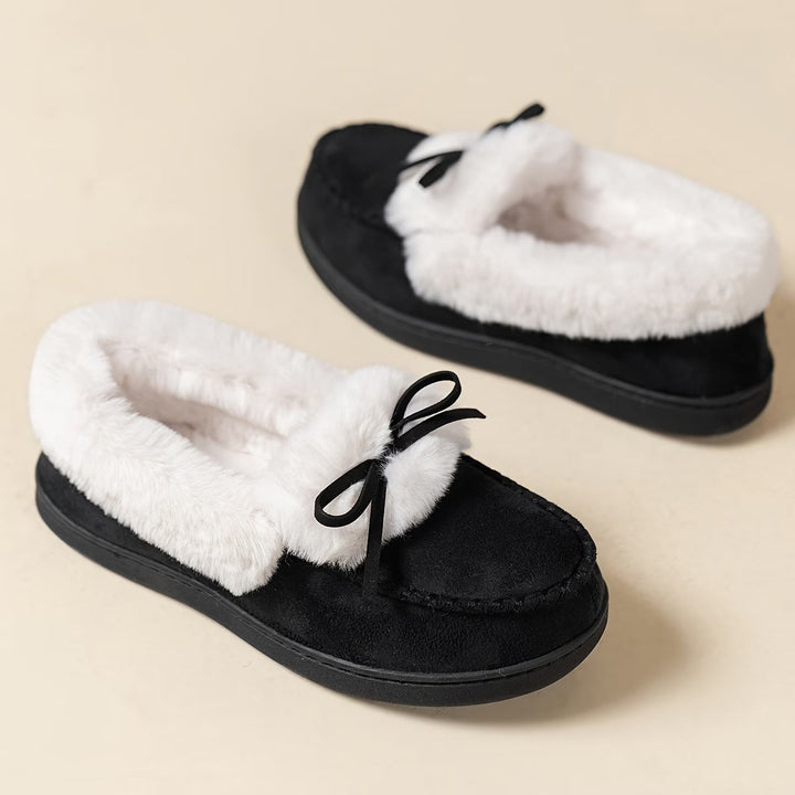 Suzia - Comode Pantofole in Peluche Con Fiocco