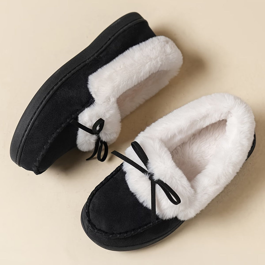 Suzia - Comode Pantofole in Peluche Con Fiocco