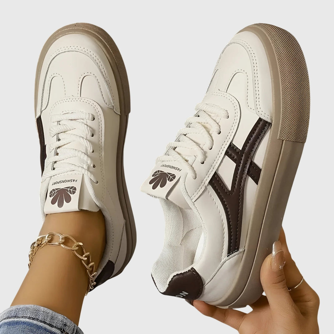 Necdet - Sneakers Con Chiusura ad Allacciatura e Strisce a Contrasto