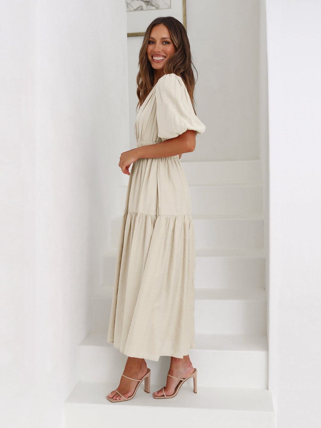Delphine - Elegante Abito MIDI Con Scollo a V E Maniche a Volant