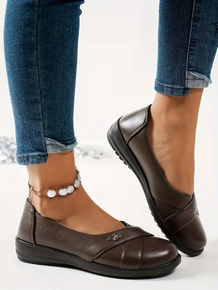 Kinerah - Scarpe Ortopediche in Pelle Con Emblema in Metallo