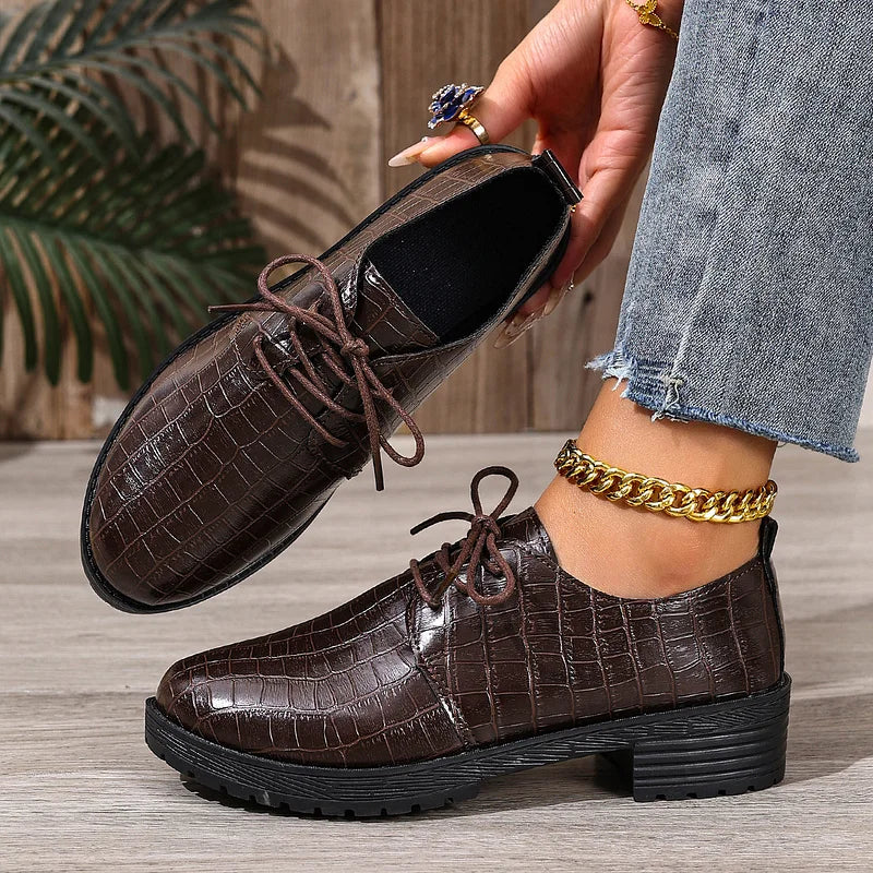 Niyra – Scarpa Derby Stringate Con Suola Spessa