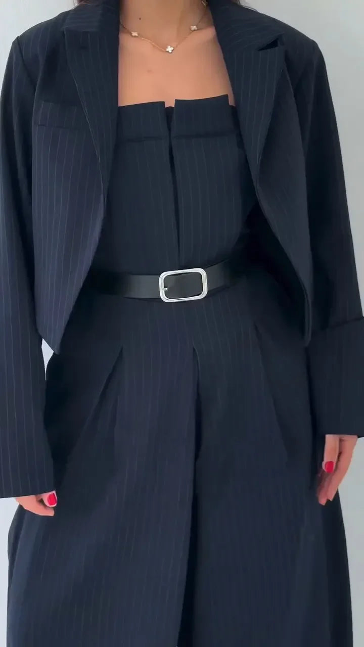 Lavara - Imposta Composta Da Blazer Corto e Pantaloni a Gamba Larga