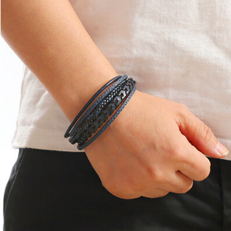 RuneCraft - Bracciale Vichingo Intrecciato in Pelle