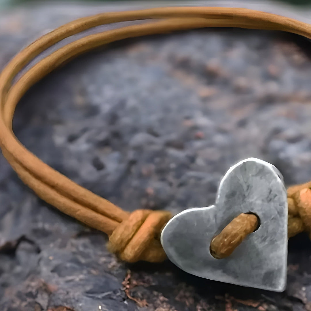 Lovenna - Bracciale Fatto a Mano con Simbolo del Cuore
