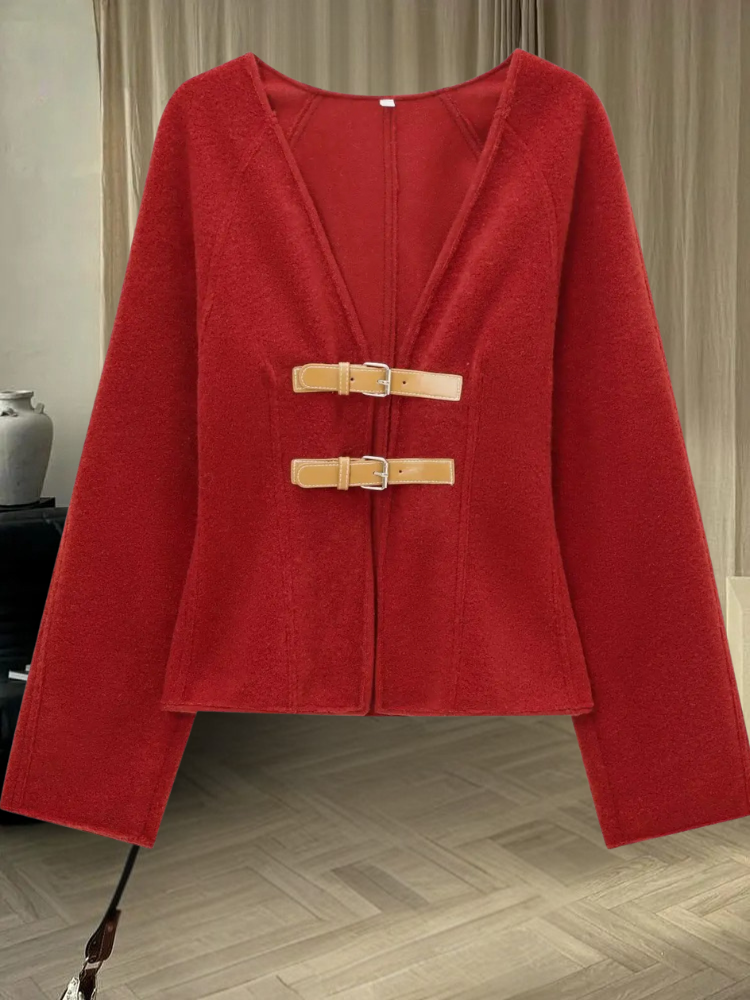 Larisa - Cappotto di Lana con Fibbia in Pelle Retrò