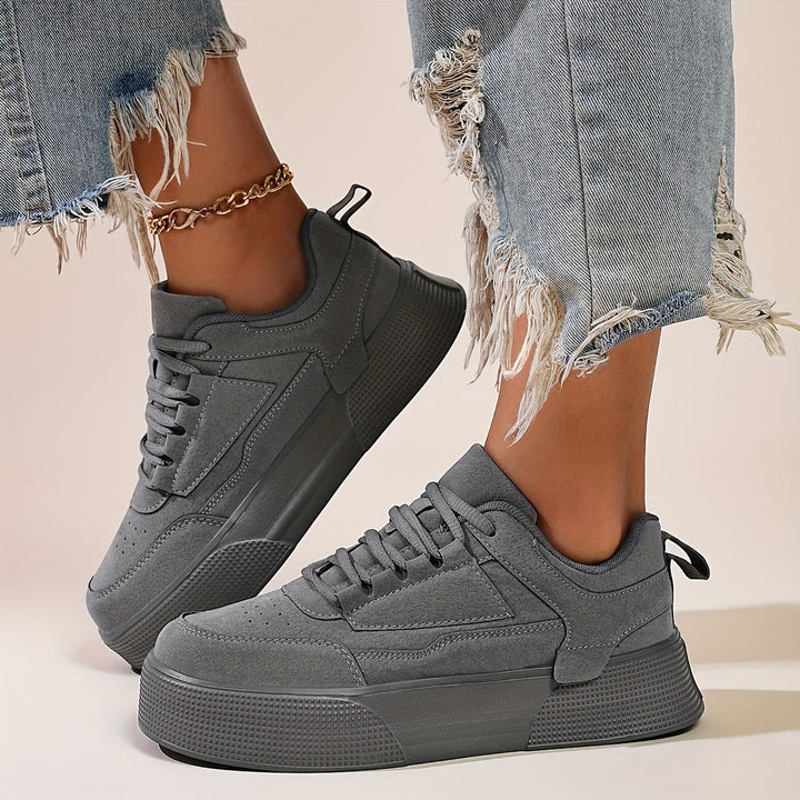 Namira - Sneakers Stringate Con Punta Arrotondata