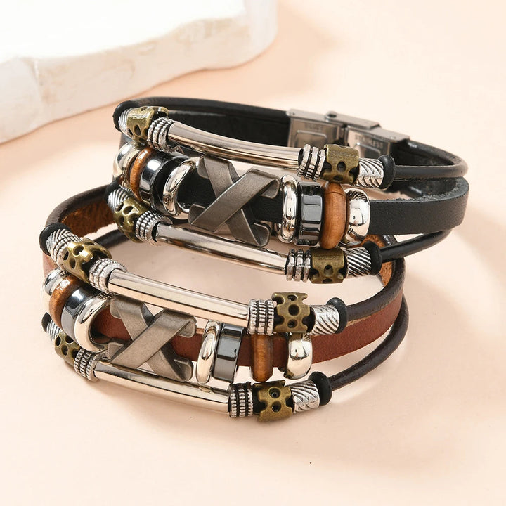 Garland - Bracciale a Polsino in Pelle a Strati con Croci