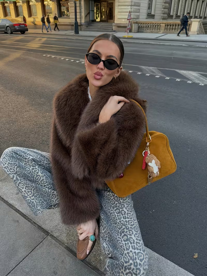 Jorida - Giacca Corta Oversize Con Revers in Pelliccia Sintetica