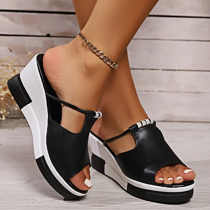 Ronya – Comodi Sandali Con Zeppa