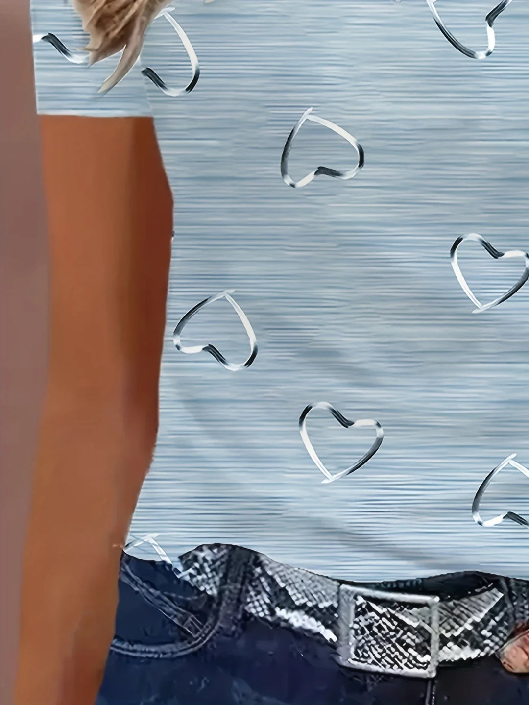 Emlyn - Top Alla Moda Con Scollo a V e Stampa a Cuori