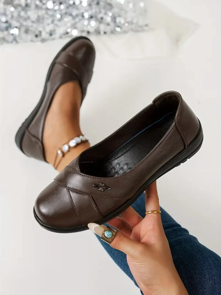 Kinerah - Scarpe Ortopediche in Pelle Con Emblema in Metallo