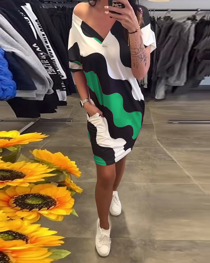 Penelope - Elegante Abito Con Scollo A V E Stampa Ondulata