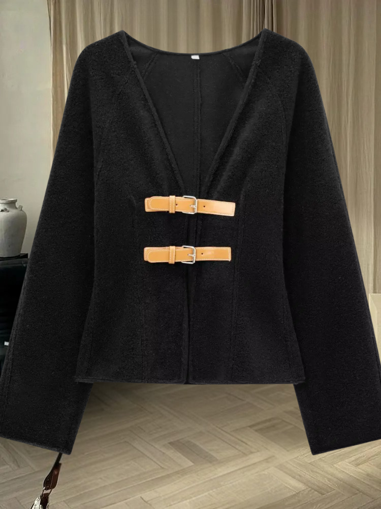 Larisa - Cappotto di Lana con Fibbia in Pelle Retrò