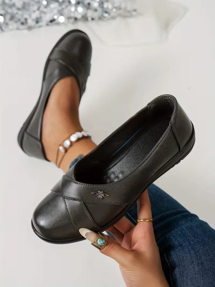 Kinerah - Scarpe Ortopediche in Pelle Con Emblema in Metallo