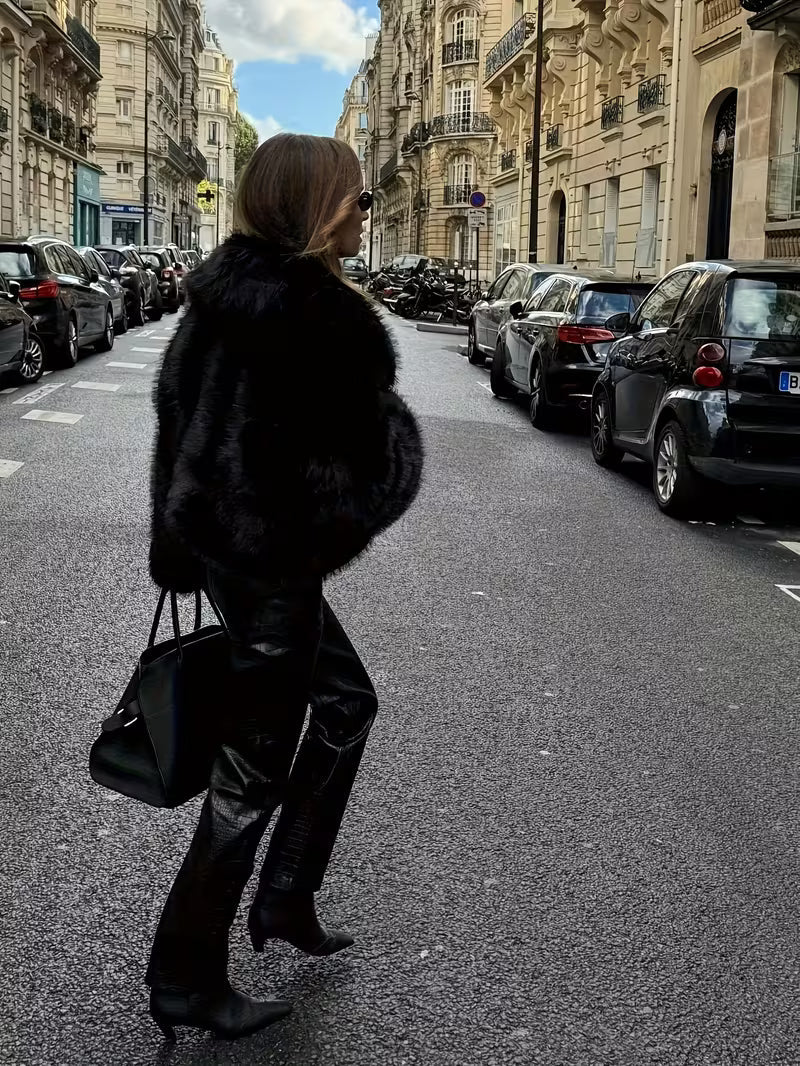 Jorida - Giacca Corta Oversize Con Revers in Pelliccia Sintetica