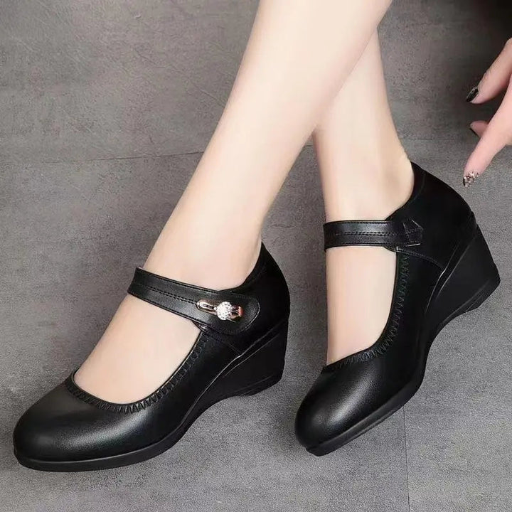 Aikaterina - Scarpe Con Punta Arrotondata e Cinturino Con Fibbia