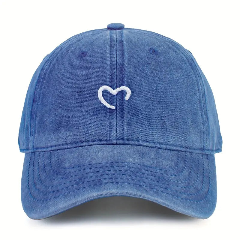 Marlia - Cappellino Ricamato Con Cuore Cucito