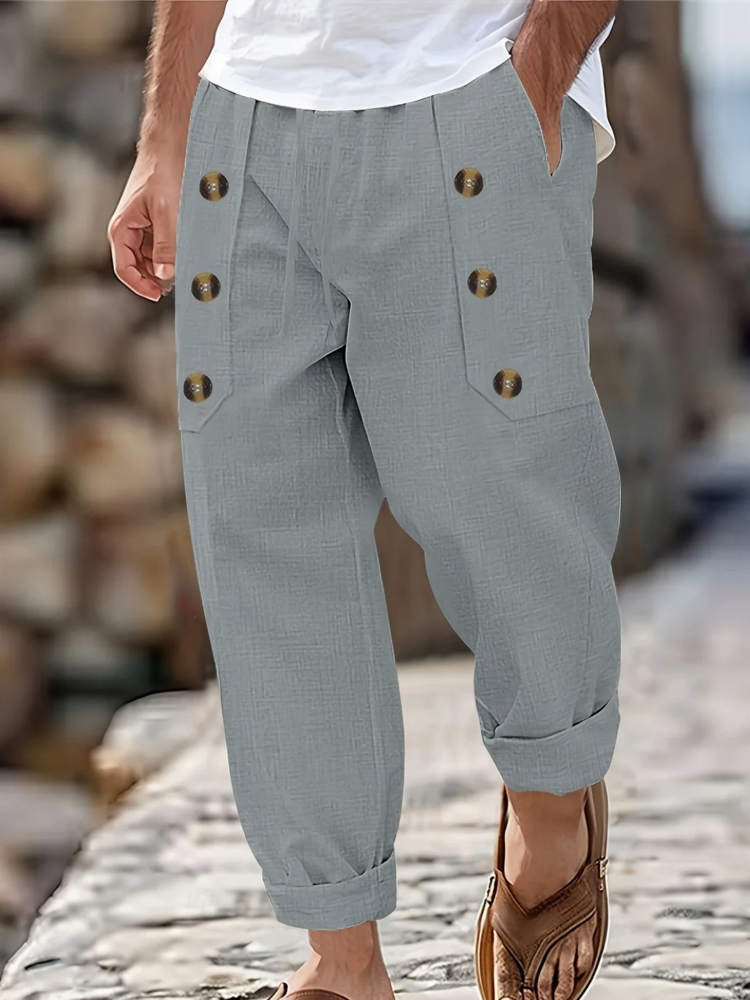 Beslan - Elegante Pantalone A Gamba Dritta Con Bottoni Dorati