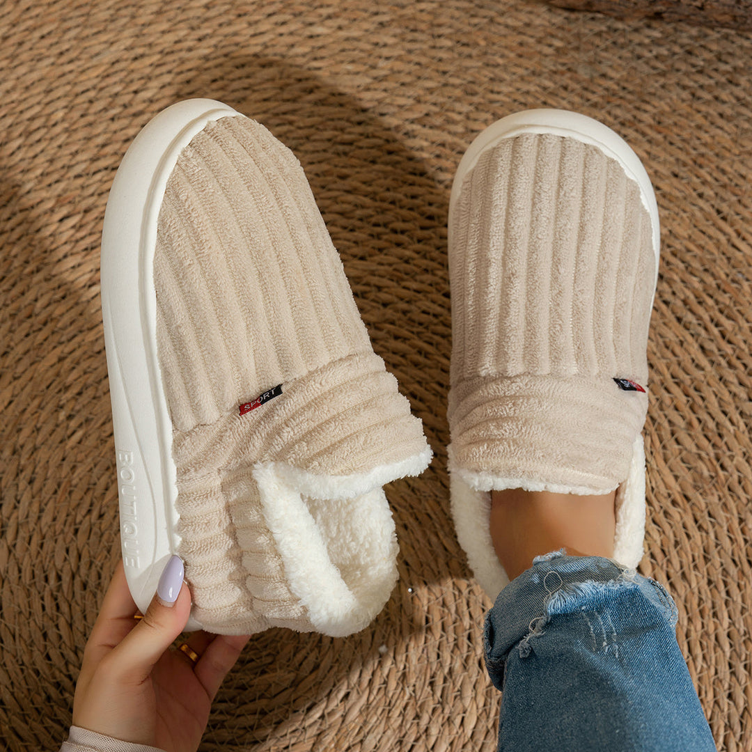 Keziban - Pantofole Slip-on a Coste con Fodera in Peluche