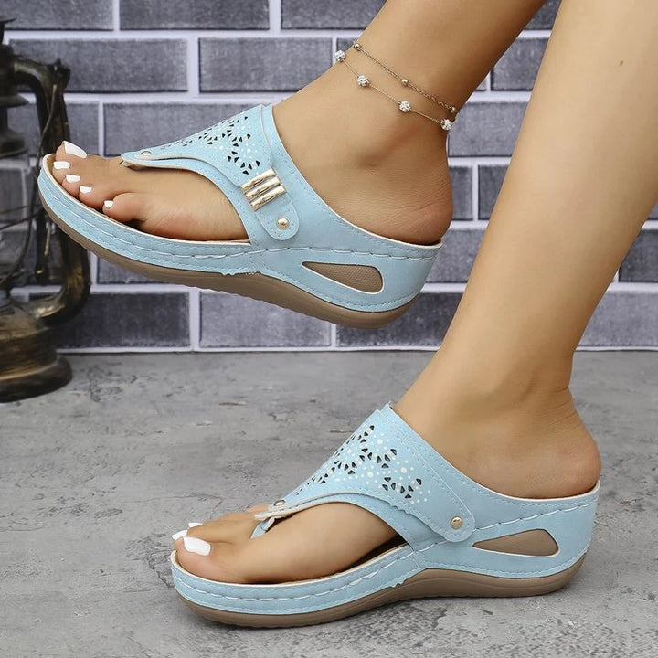 Tiara - Sandalo Con Zeppa Elegante