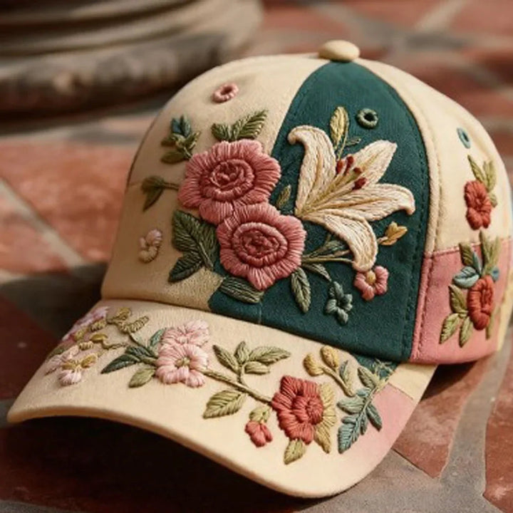 Virinia - Cappellino Con Ricamo Floreale