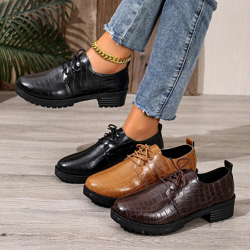 Niyra – Scarpa Derby Stringate Con Suola Spessa