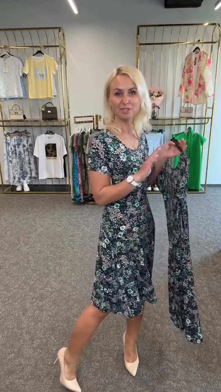 Ainsley - Abito Stampato Con Scollo Rotondo Alla Moda