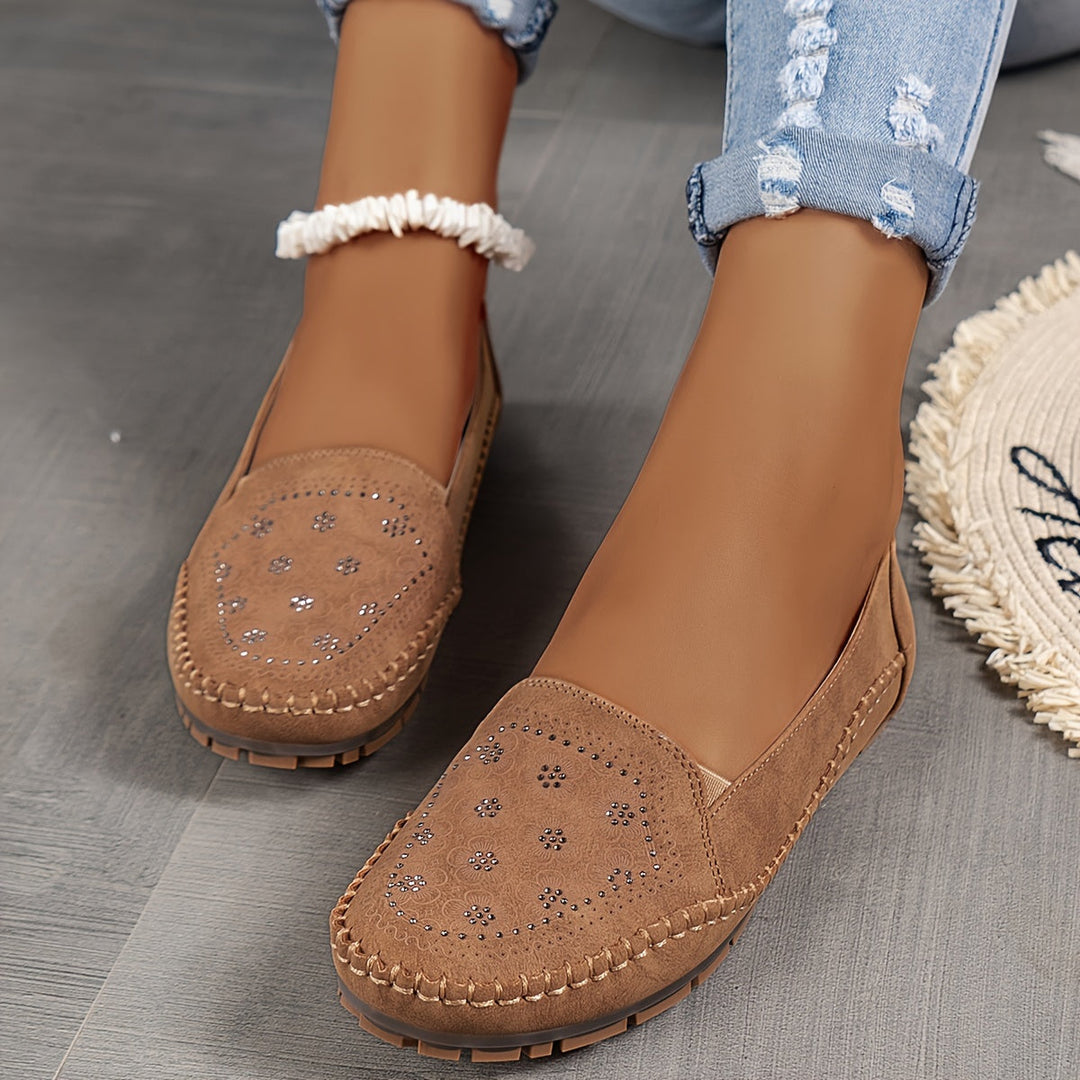 Lyrissa - Comode Scarpe Cucite