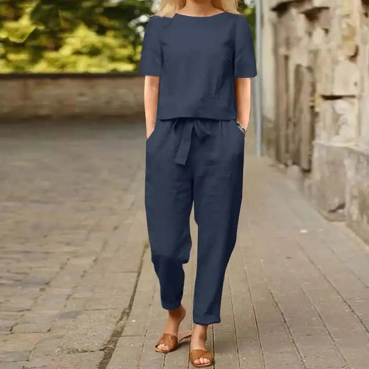 Kiyomi - Completo Pantaloni e Camicetta a Maniche Corte