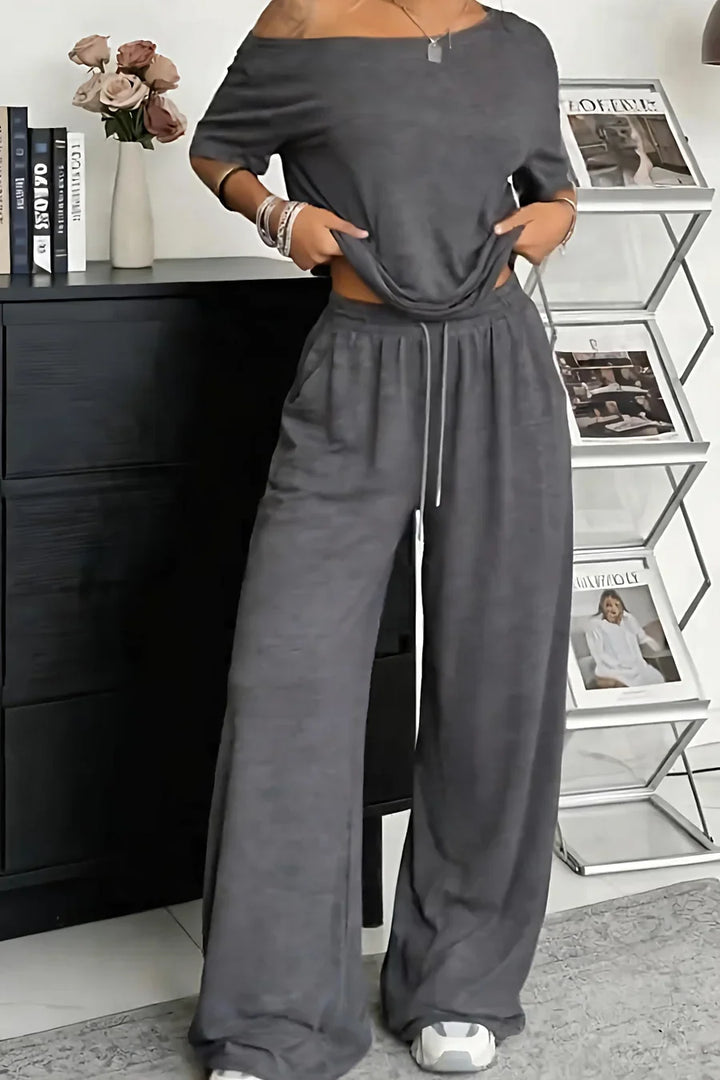 Khairina - Set a Due Pezzi Con Spalle Scoperte