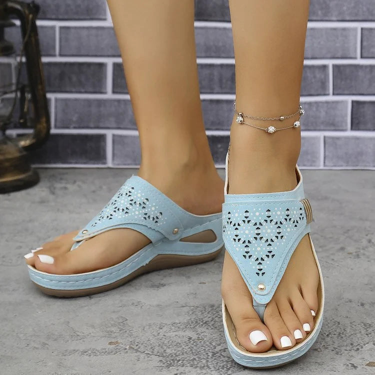 Tiara - Sandalo Con Zeppa Elegante