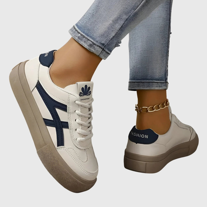 Necdet - Sneakers Con Chiusura ad Allacciatura e Strisce a Contrasto