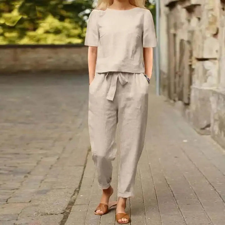 Kiyomi - Completo Pantaloni e Camicetta a Maniche Corte