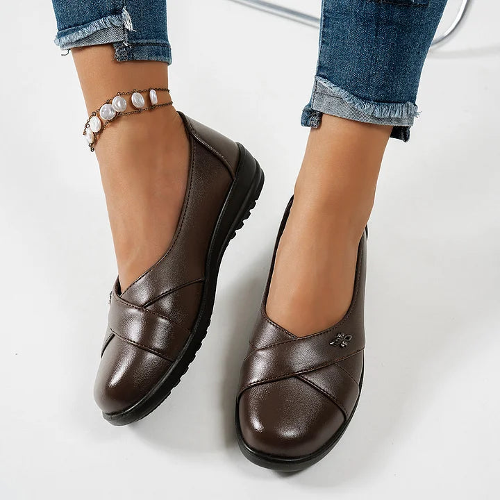 Kinerah - Scarpe Ortopediche in Pelle Con Emblema in Metallo
