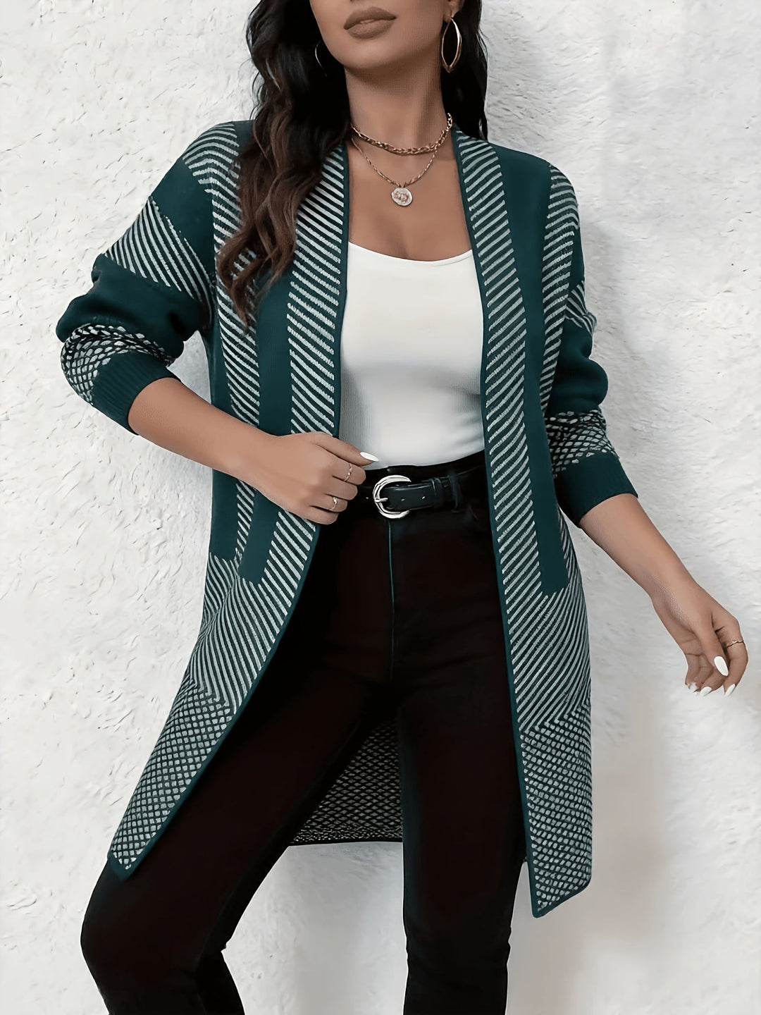 Zhamilya - Cardigan Con Davanti Aperto in Maglia Geometrica a Filetti Lunghi