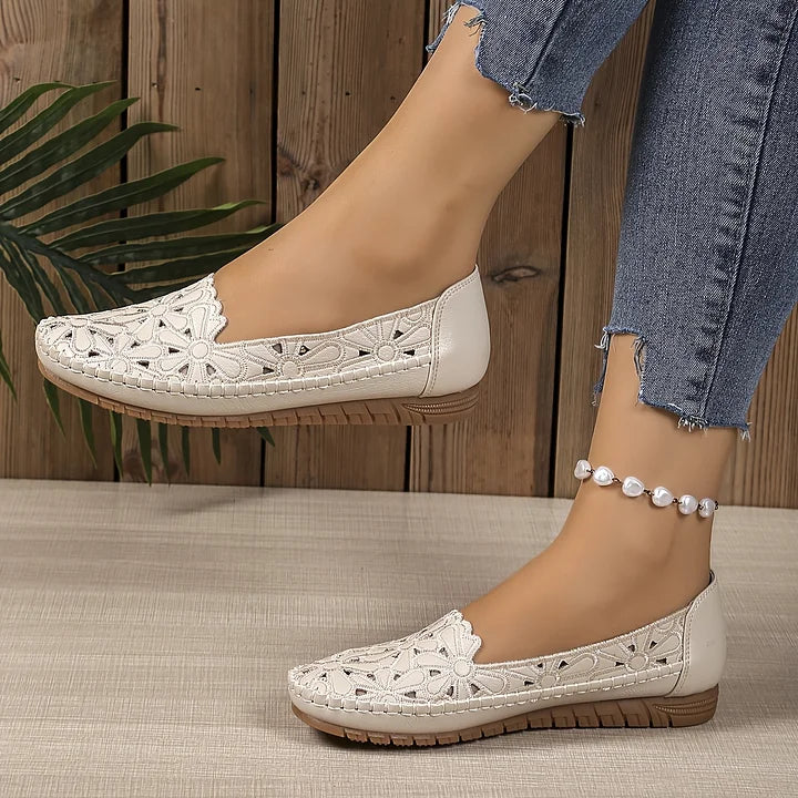 Inessa - Scarpe Ortopediche Alla Moda Con Ritaglio