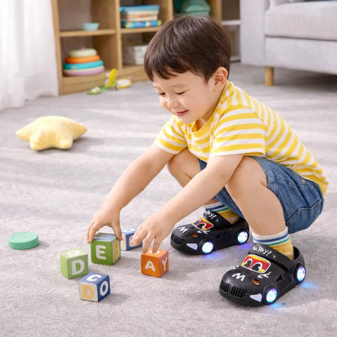 KidVroom - Pantofole LED Per Bambini Con Ruote Luminose e Cinturino