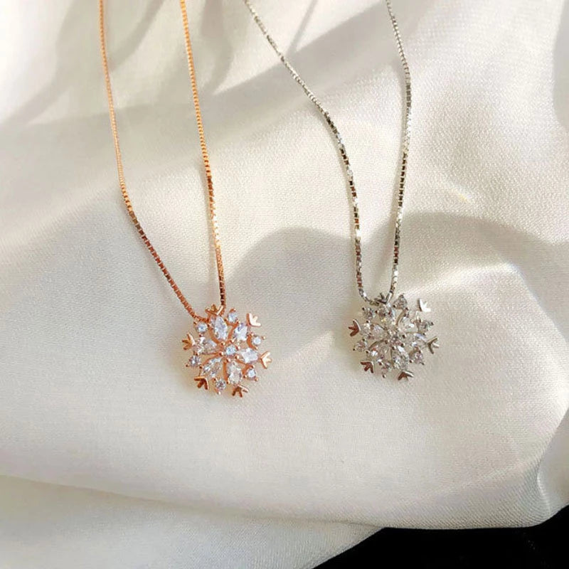 Nyellain - Collana di Cristallo con Fiocco di neve Scintillante