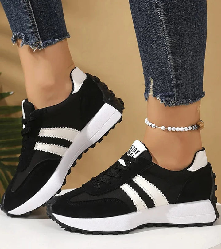 Halima – Comode  Scarpa Da Ginnastica Retrò Con Lacci