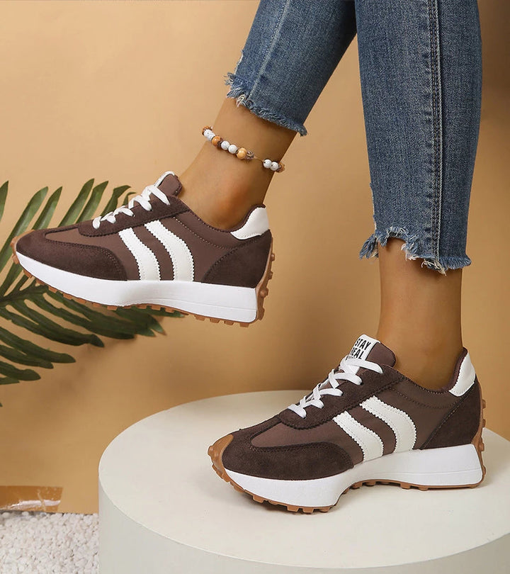 Halima – Comode  Scarpa Da Ginnastica Retrò Con Lacci