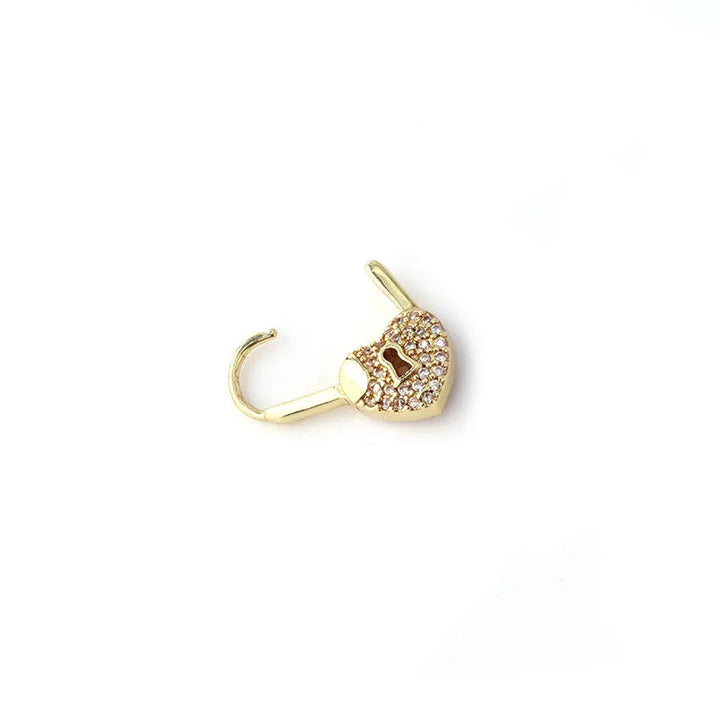 LuxeHeart - Orecchini a Cerchio con Cuore e Chiusura a Lucchetto