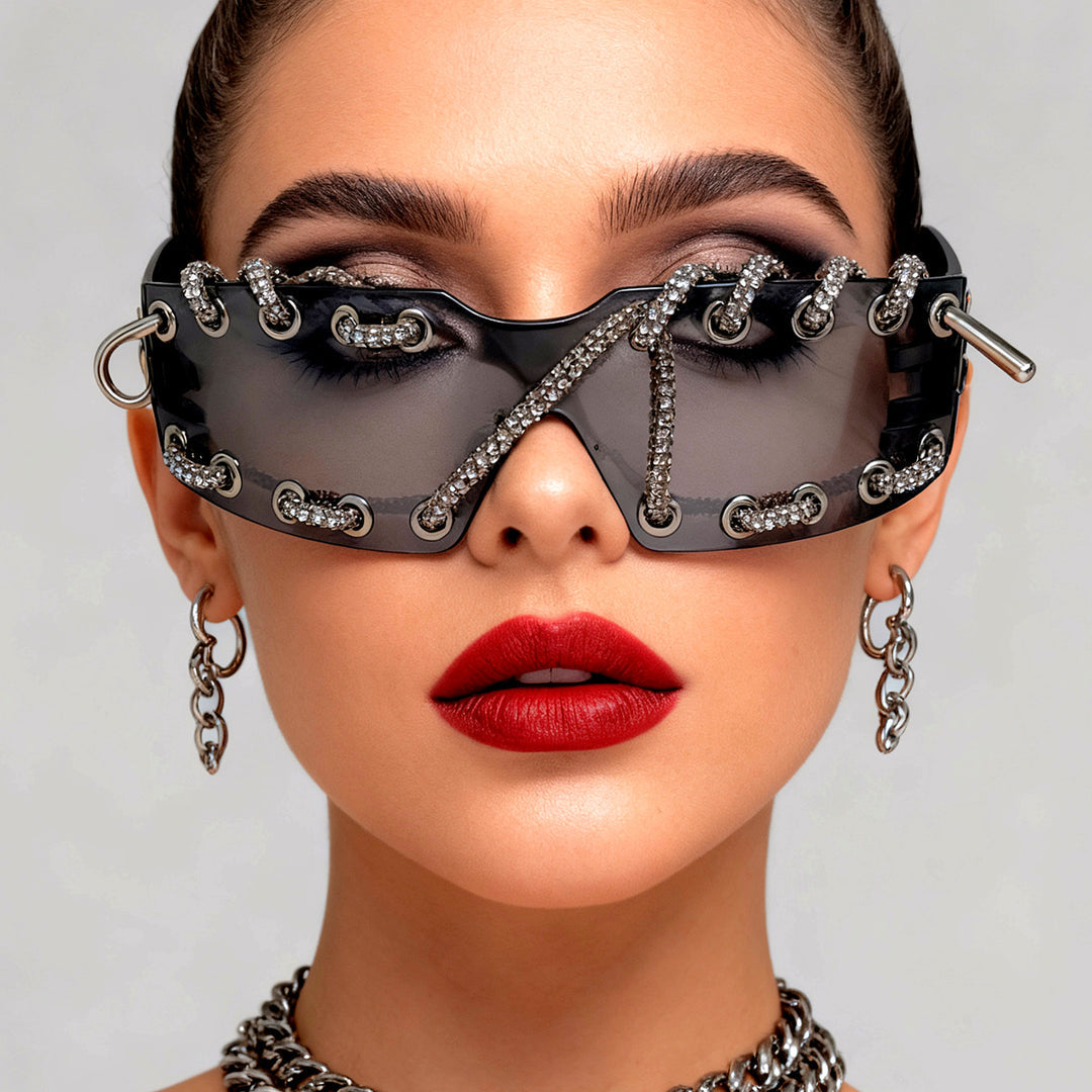 ChainShade - Occhiali Da Sole Alla Moda Con Lenti Borchiate