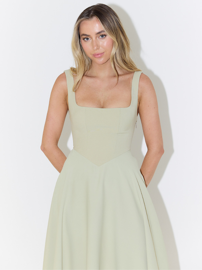 Zinovia - Elegante Abito Senza Maniche