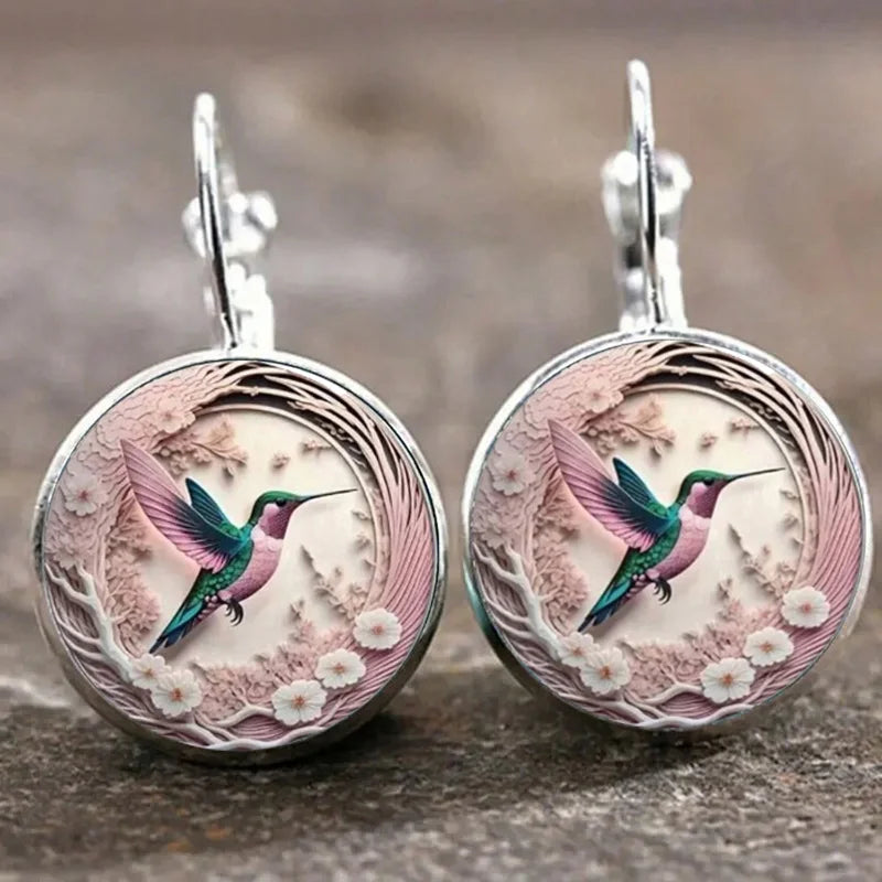 WingAura - Collana con Ciondolo a Cupola in Vetro a forma di Colibrì