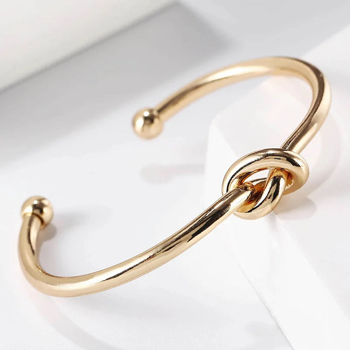 Elin – Bracciale Con Nodo Caratteristico