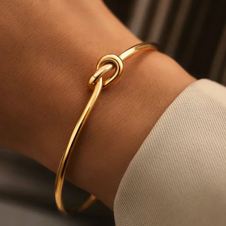 Elin – Bracciale Con Nodo Caratteristico