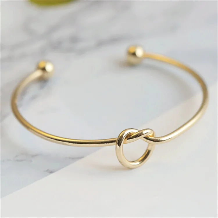 Elin – Bracciale Con Nodo Caratteristico
